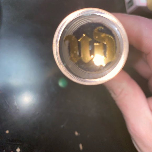 💄URBAN DECAY -QUICKIE 24HR FULL-COVERAGE WATERPROOF CONCEALER (60NN- Med. Dark) - Picture 10 of 12